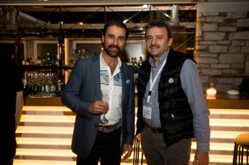 Mete Konuralp, country manager of tesa SE in Turkey, with Mr. Hatipoğlu
